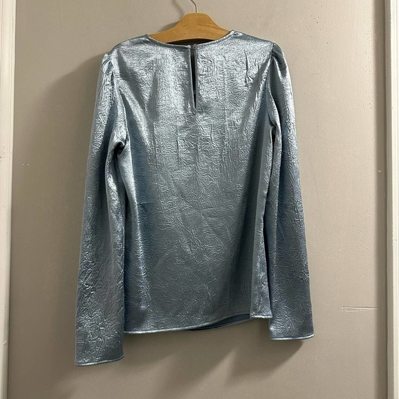 🔴BAUM UND PFERDGARTEN Marcy‎ Cutout Satin Blouse In Blue Fog - Picture 9 of 10